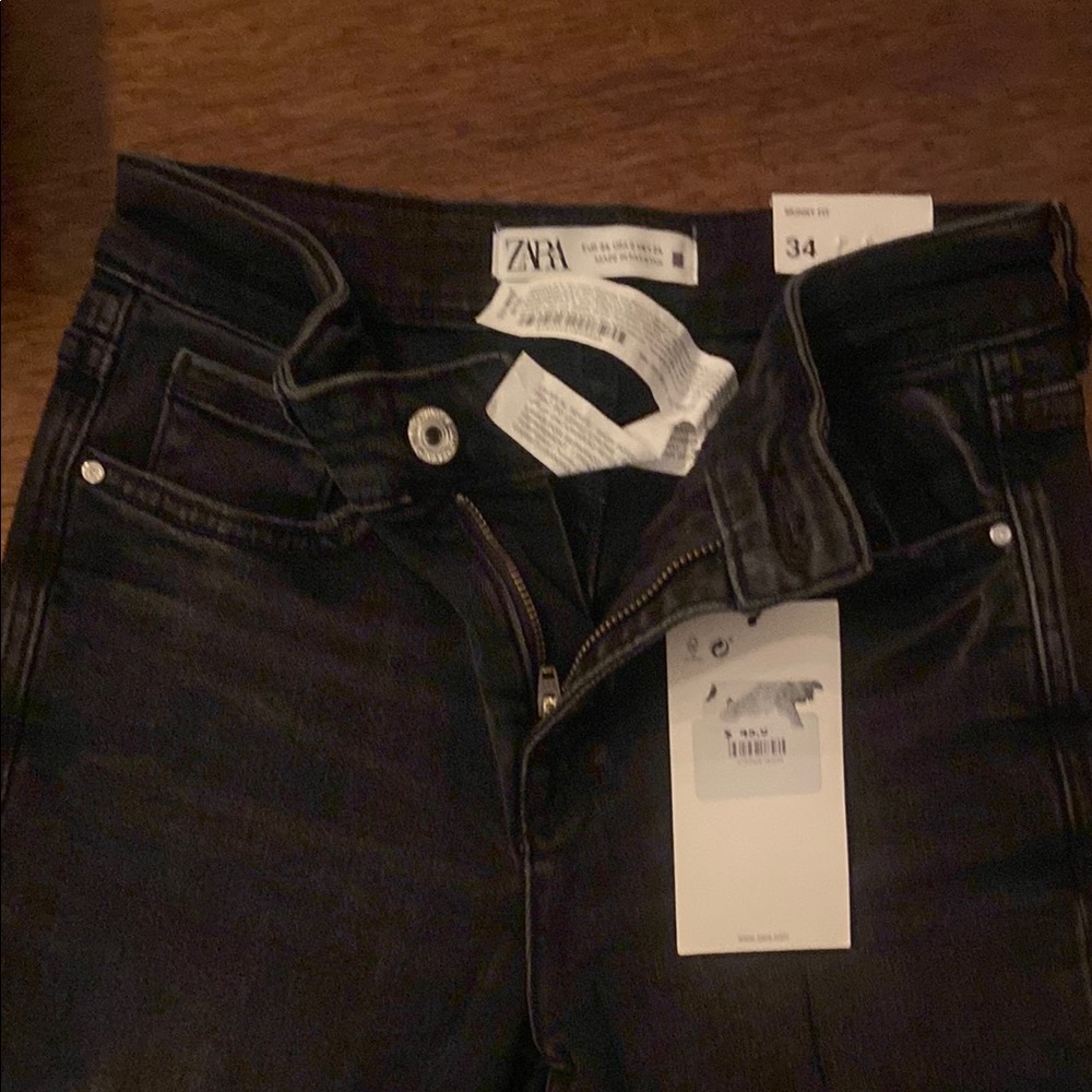 Zara Women’s Skinny Black Jeans